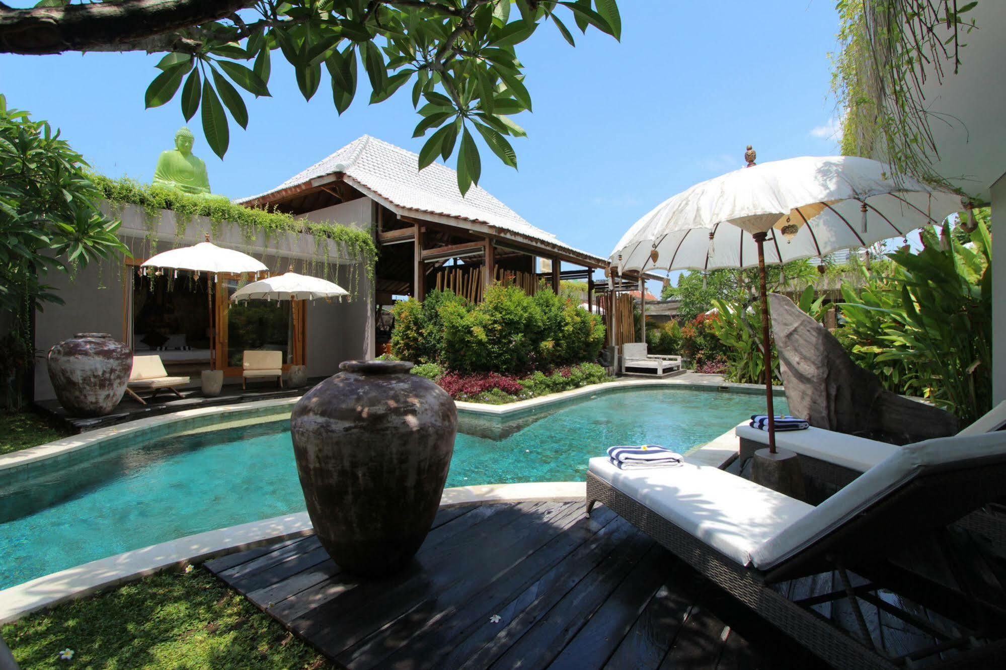 Gahana Bali Villa Seminyak  Luaran gambar